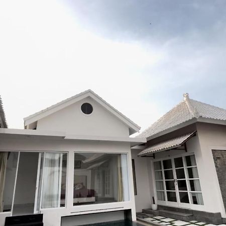 Villa Gong Umara Canggu Buitenkant foto